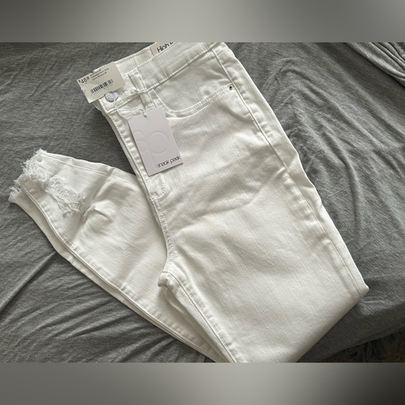 SP HIGH RISE White Distressed Skinny Jeans - Picture 1 of 4